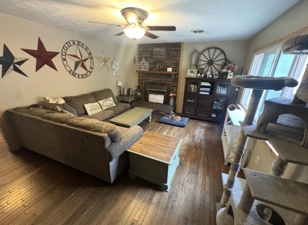 1267 Lower Taulbee Fork Road Vancleve KY 41385