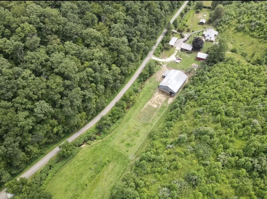 1267 Lower Taulbee Fork Road Vancleve KY 41385