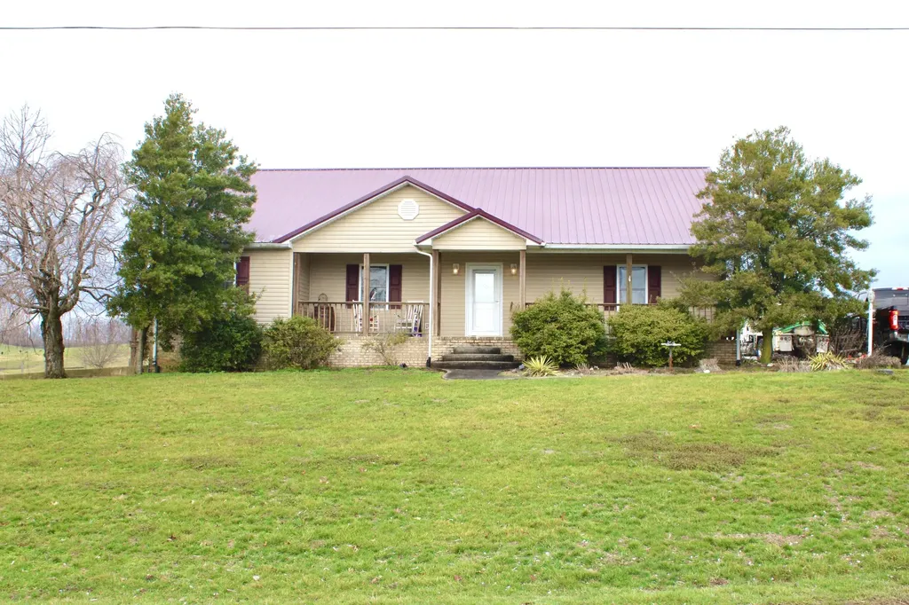 714 Cassidy Pike Ewing KY 41039