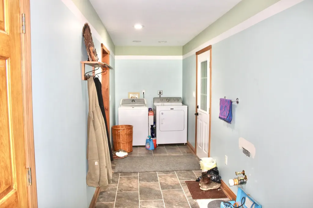 714 Cassidy Pike Ewing KY 41039