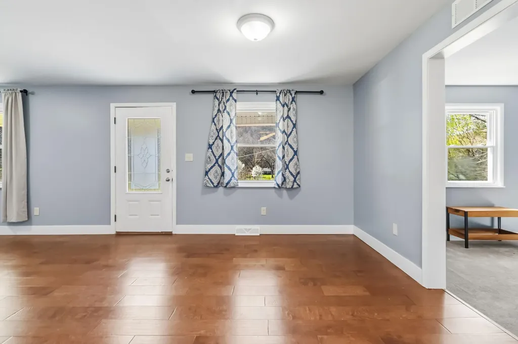 41 Valentine Branch Road Cannon KY 40923