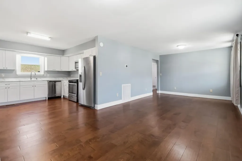 41 Valentine Branch Road Cannon KY 40923