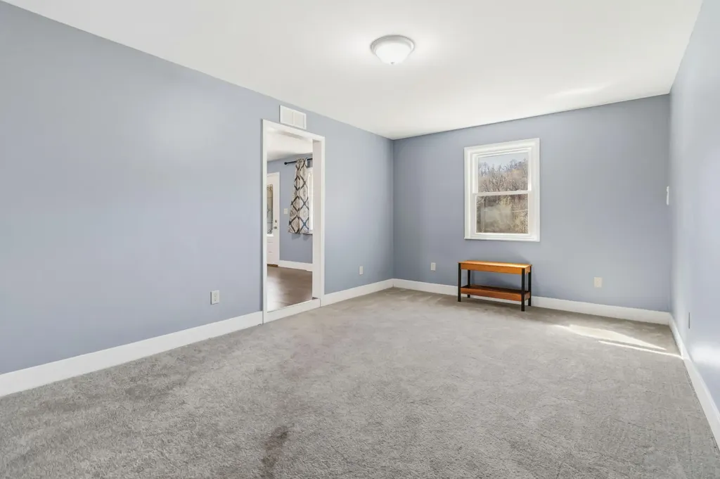 41 Valentine Branch Road Cannon KY 40923