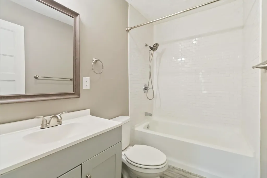 41 Valentine Branch Road Cannon KY 40923
