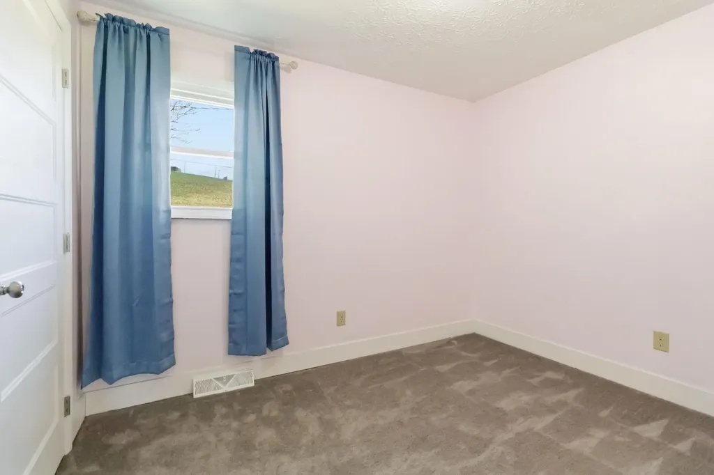 41 Valentine Branch Road Cannon KY 40923