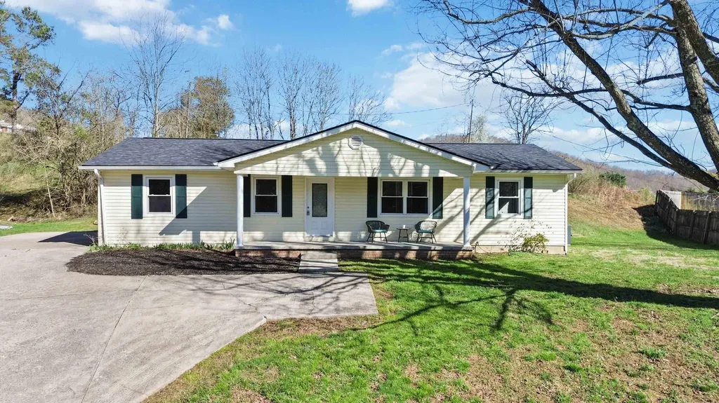 41 Valentine Branch Road Cannon KY 40923