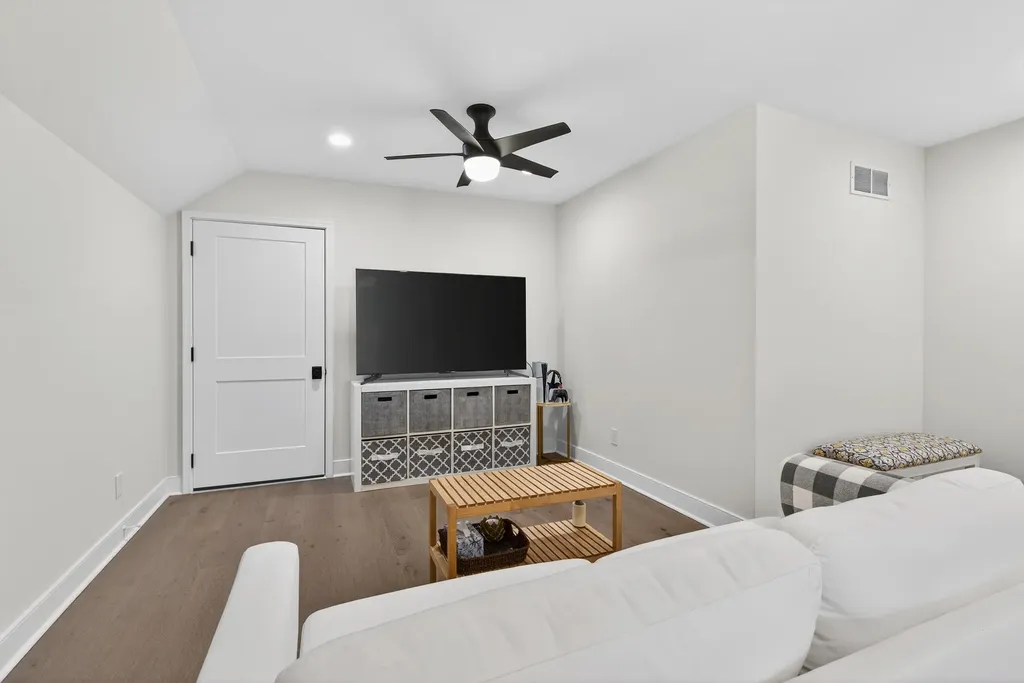 4246 Captains Court Lexington KY 40513