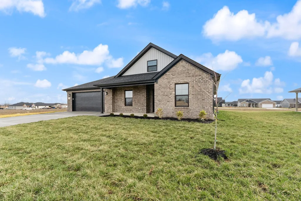 807 Mohawk Drive Richmond KY 40475