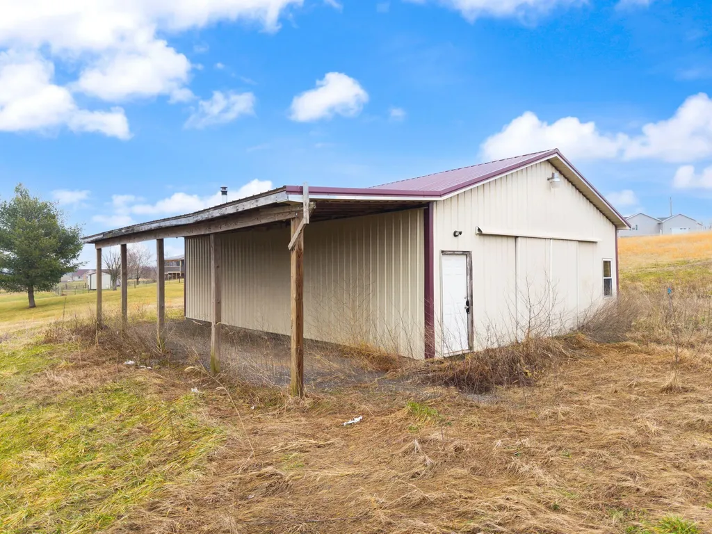 433 Lake View Road Ewing KY 41039