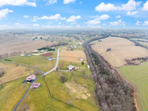 433 Lake View Road Ewing KY 41039