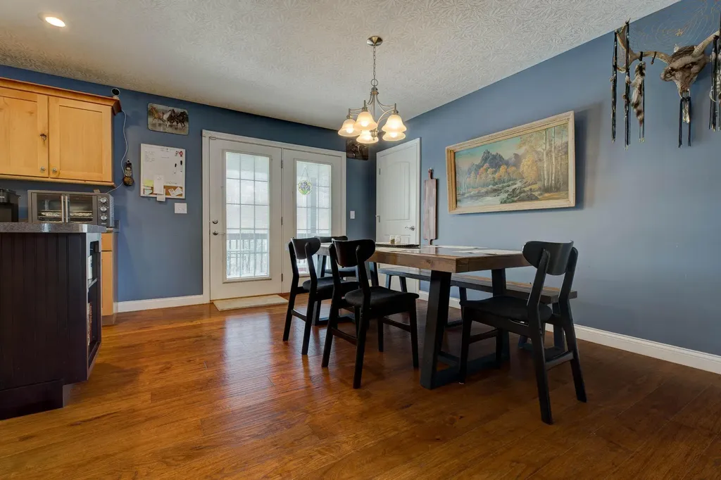 1051 State Highway 746 Wellington KY 40387