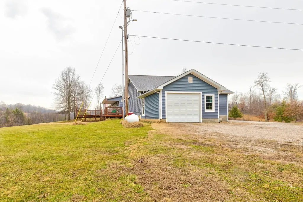 1051 State Highway 746 Wellington KY 40387