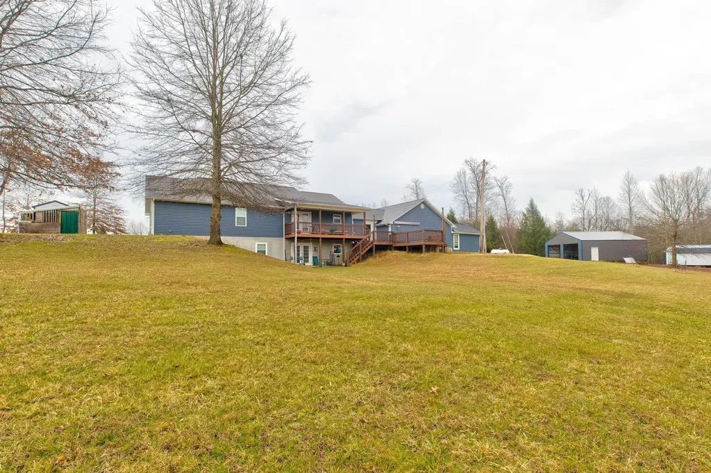 1051 State Highway 746 Wellington KY 40387