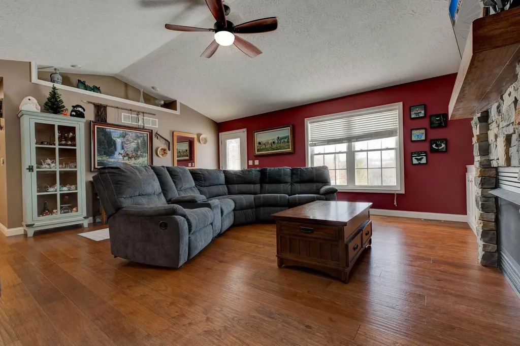 1051 State Highway 746 Wellington KY 40387