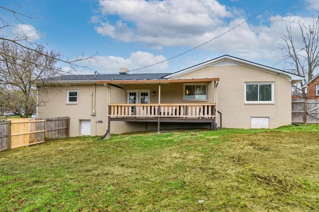 23 Windridge Drive Winchester KY 40391