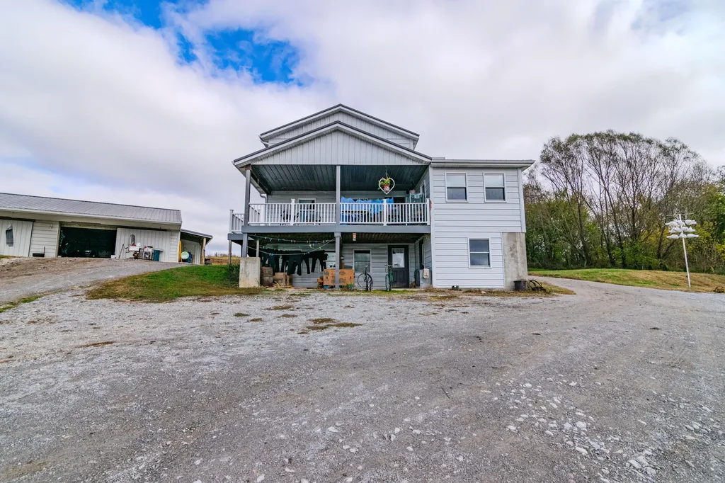 2700 Upper Sharpsburg Road Carlisle KY 40311