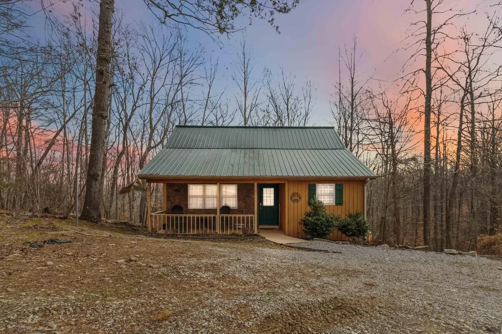 214 Enchanted Forest Way Burnside KY 42519