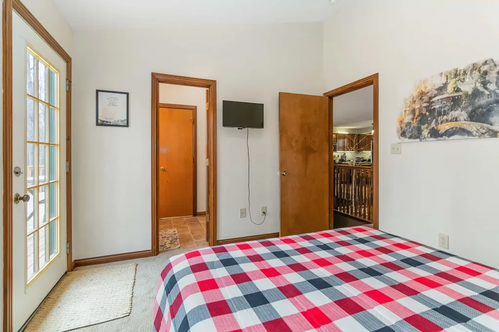 214 Enchanted Forest Way Burnside KY 42519