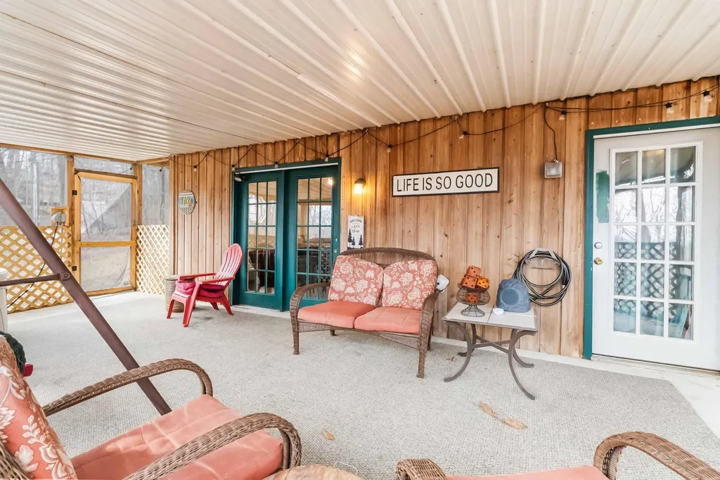214 Enchanted Forest Way Burnside KY 42519