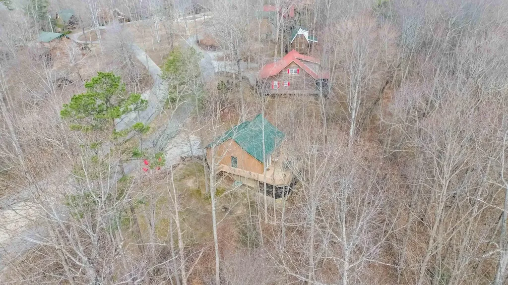 214 Enchanted Forest Way Burnside KY 42519