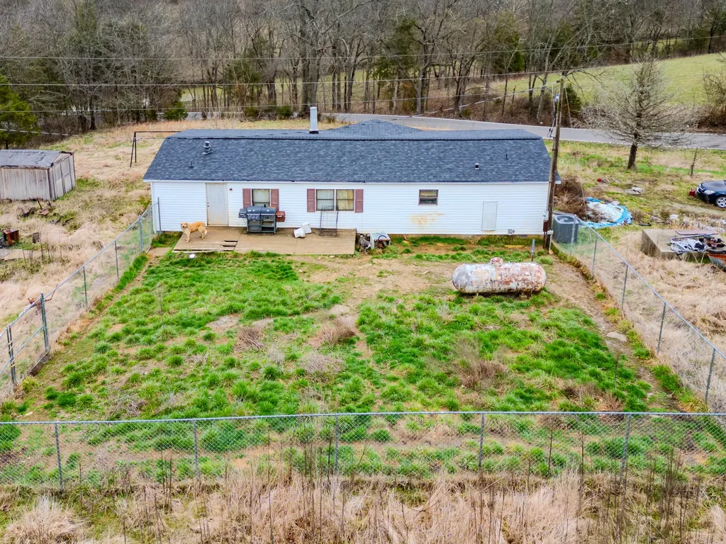 1636 Josephine Road Stamping Ground KY 40379