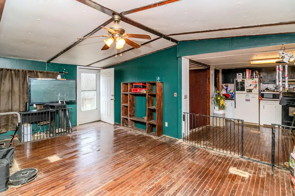 1636 Josephine Road Stamping Ground KY 40379