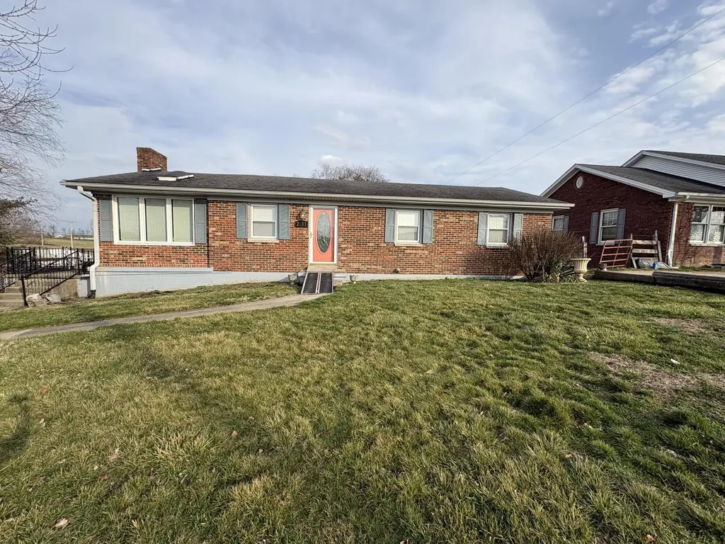 2233 Oakland Lane Harrodsburg KY 40330