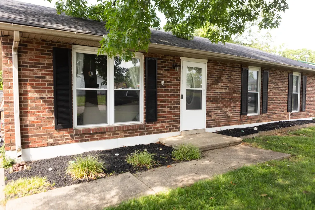59 Holiday Road Winchester KY 40391