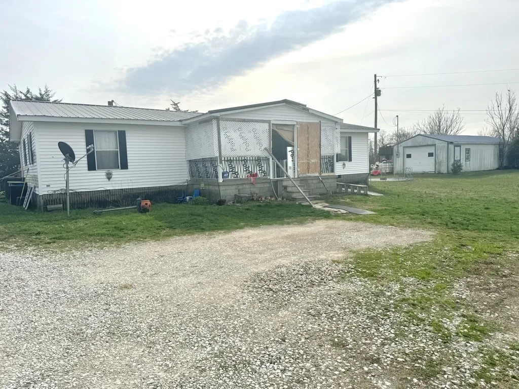 8210 Orangeburg Road Maysville KY 41056