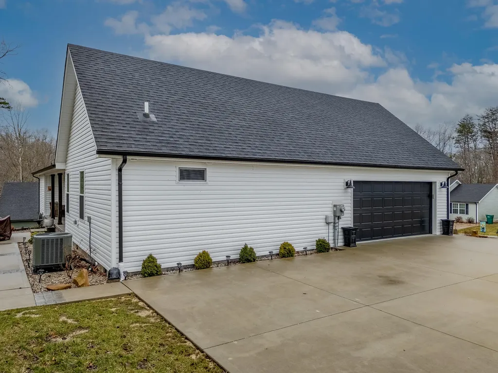 102 Woodlock Drive Morehead KY 40351