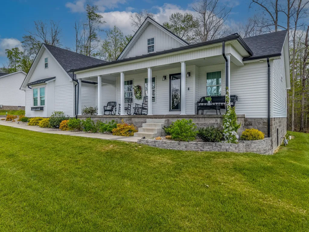 102 Woodlock Drive Morehead KY 40351