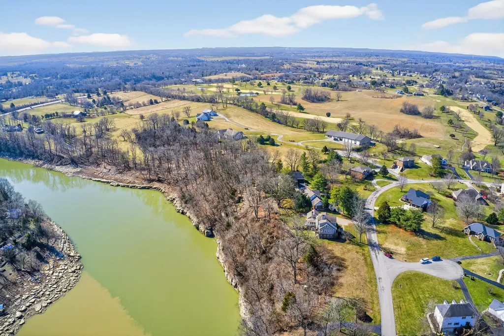 189 Old Bridge Road Danville KY 40422