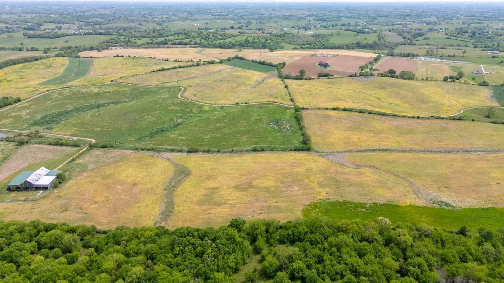 2262 Cane Ridge Road Paris KY 40361