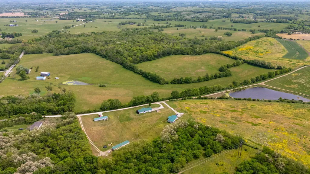 2262 Cane Ridge Road Paris KY 40361
