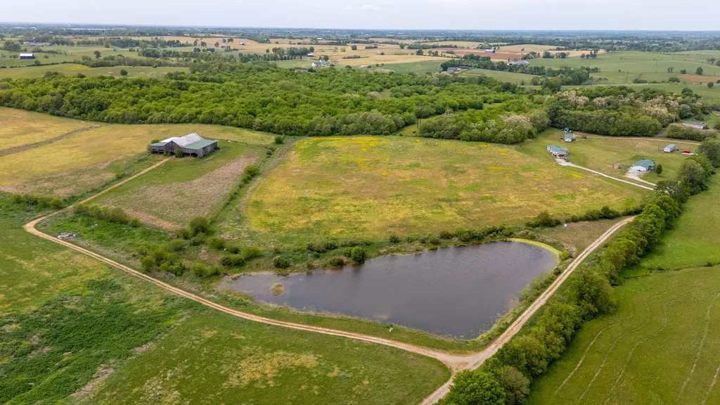 2262 Cane Ridge Road Paris KY 40361