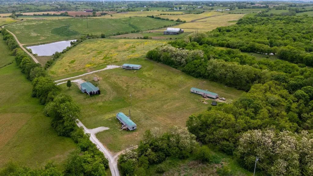 2262 Cane Ridge Road Paris KY 40361