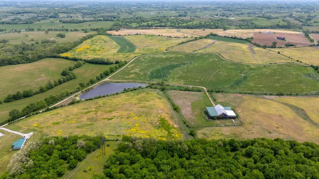 2262 Cane Ridge Road Paris KY 40361