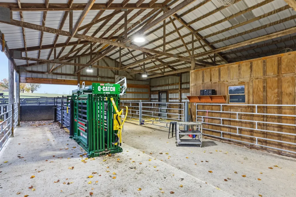 3661 Military Pike Lexington KY 40513