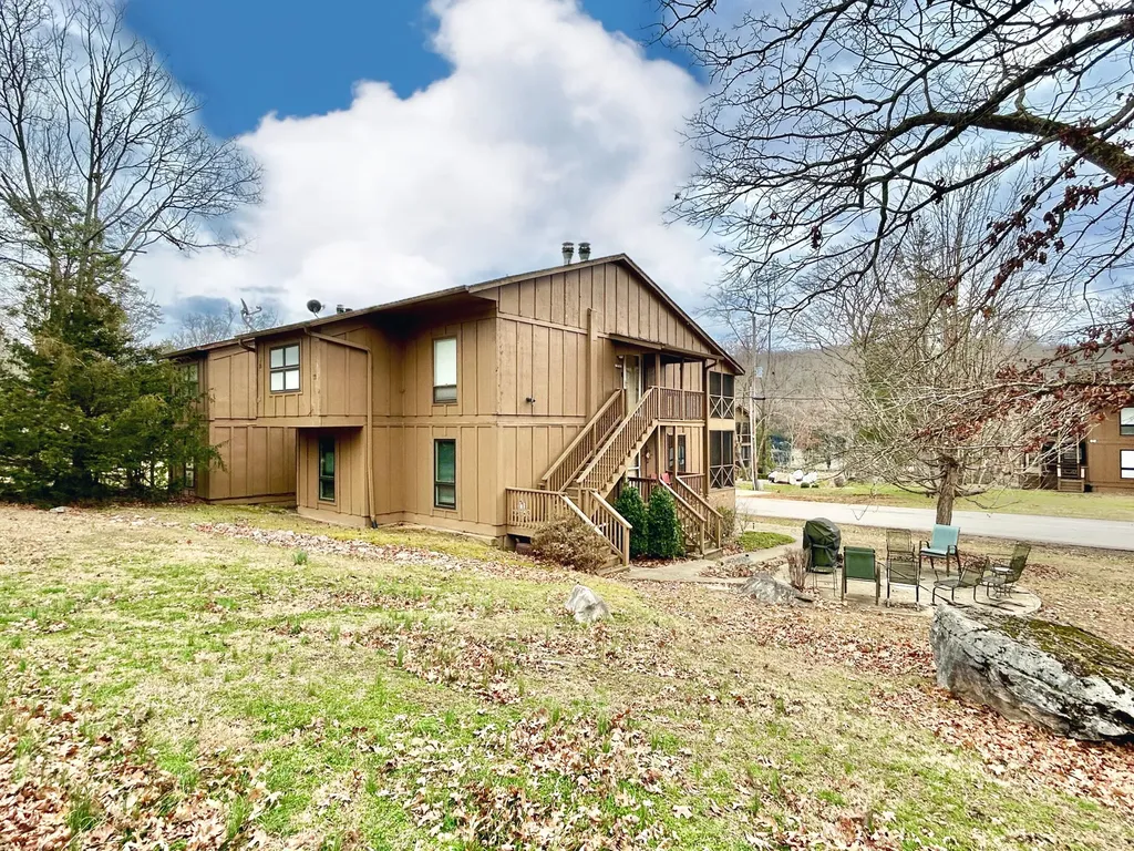 86-3 Woodson Bend Resort Bronston KY 42518