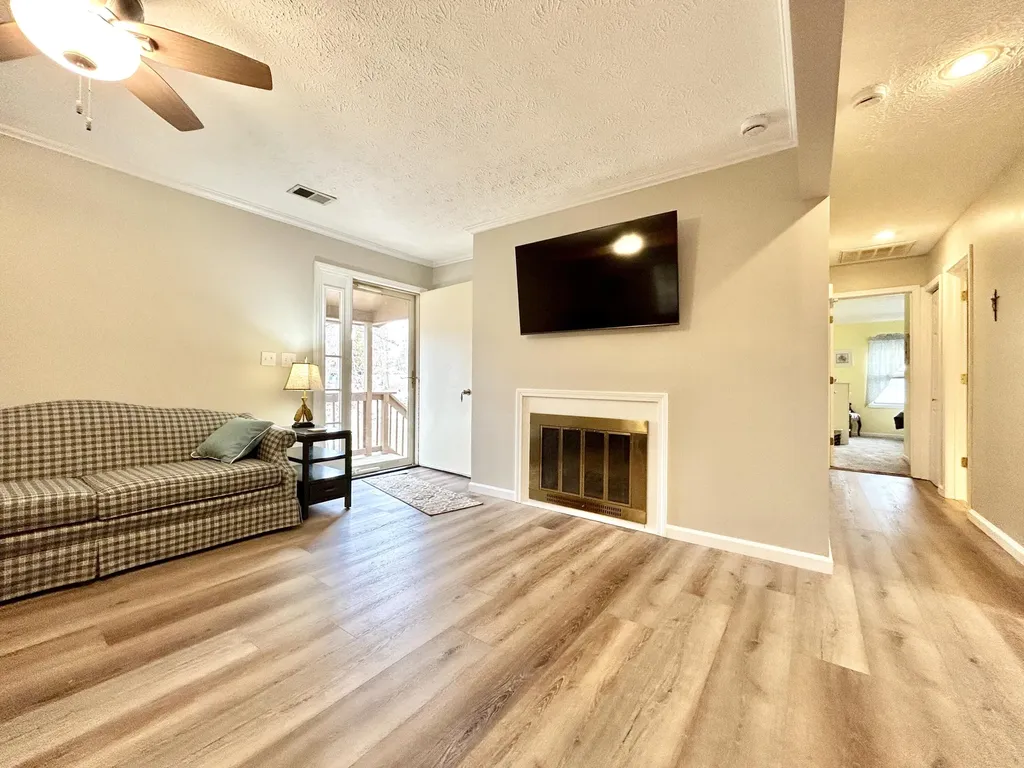 86-3 Woodson Bend Resort Bronston KY 42518