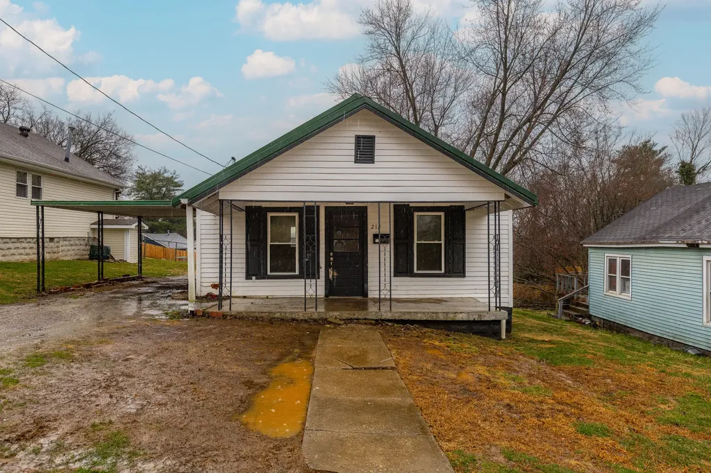212 Montgomery Avenue Mt Sterling KY 40353