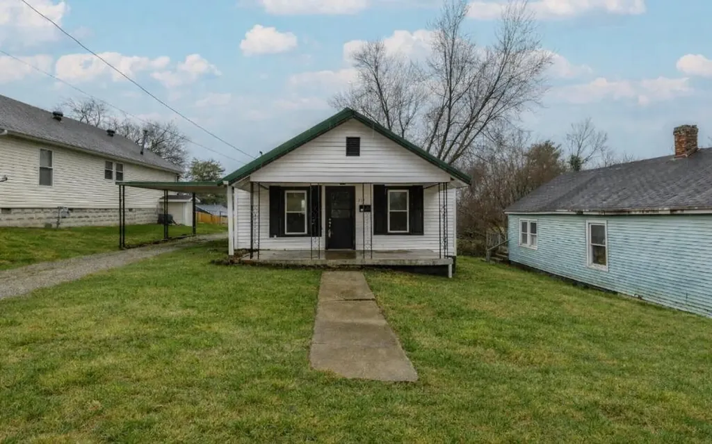 212 Montgomery Avenue Mt Sterling KY 40353