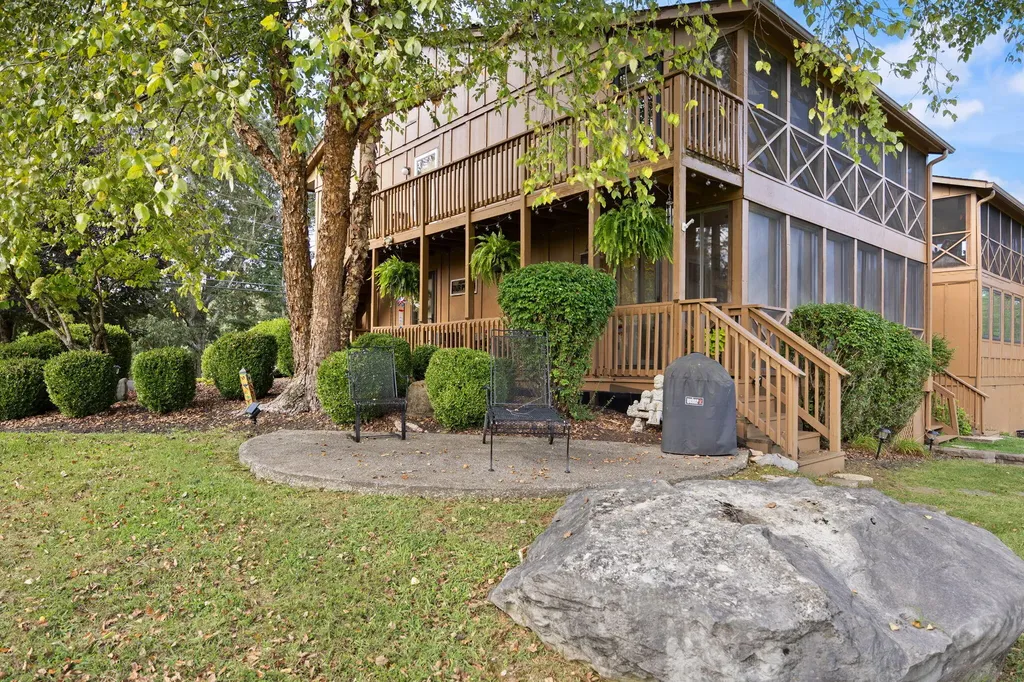 74 Woodson Bend Resort Bronston KY 42518