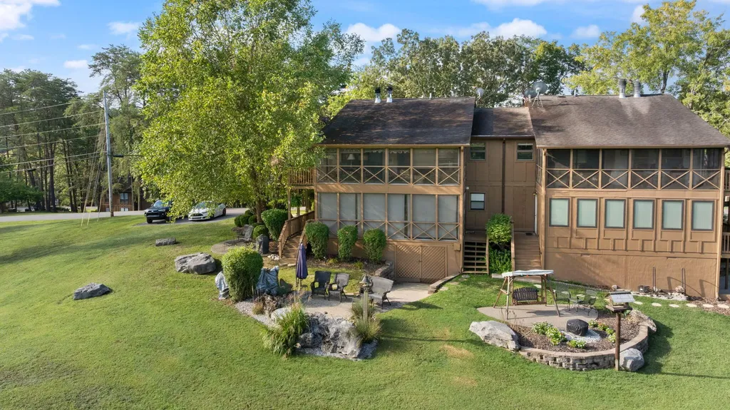 74 Woodson Bend Resort Bronston KY 42518