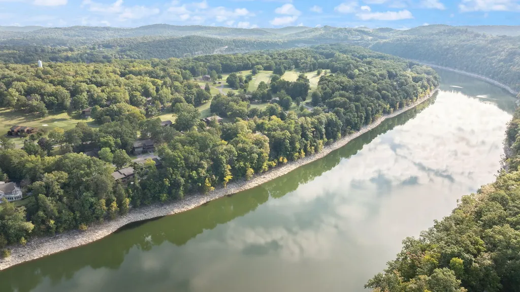 74 Woodson Bend Resort Bronston KY 42518