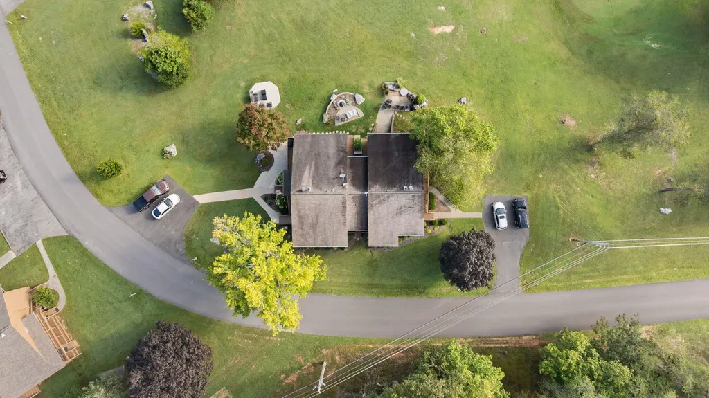 74 Woodson Bend Resort Bronston KY 42518