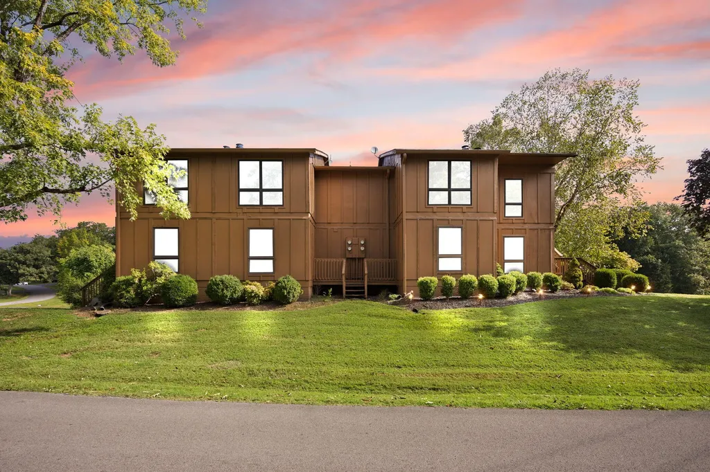 74 Woodson Bend Resort Bronston KY 42518