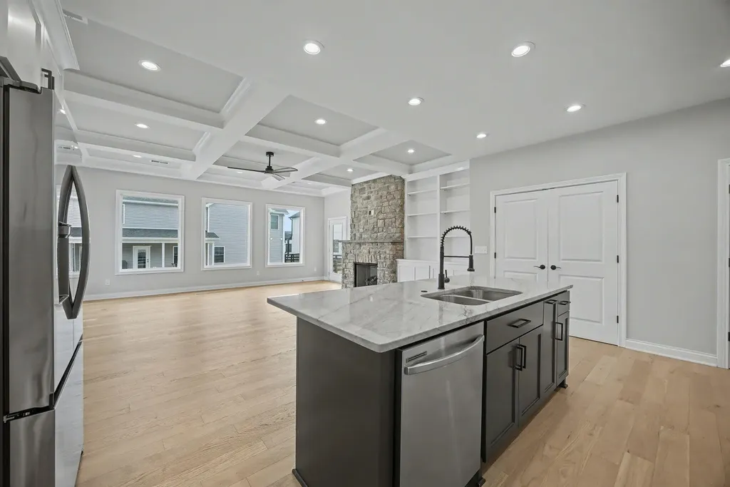 117 Farmers Bluff Nicholasville KY 40356