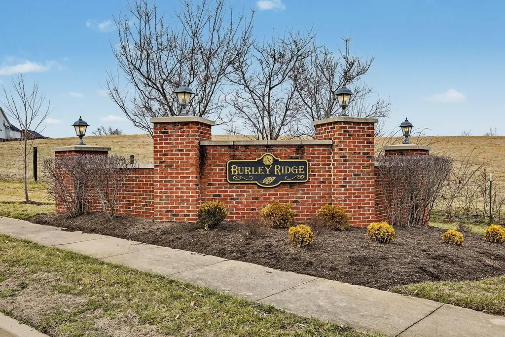 117 Farmers Bluff Nicholasville KY 40356