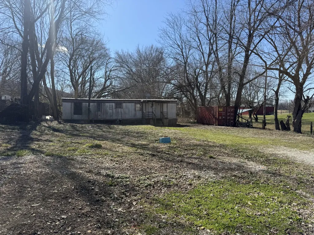 323 College Street Monticello KY 42633